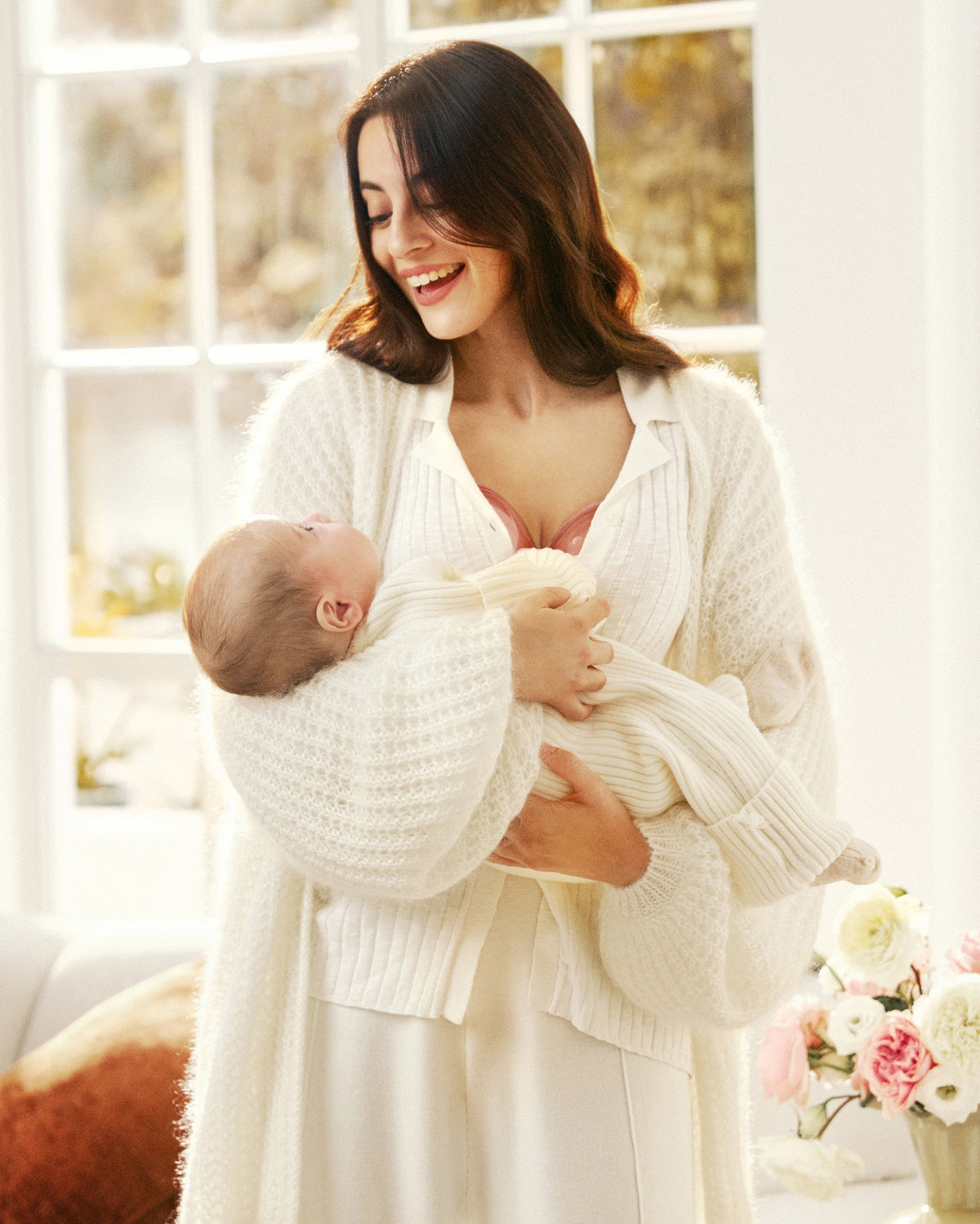 Momcozy Wellness 1 Warm-Massage Wearable Breast Pump